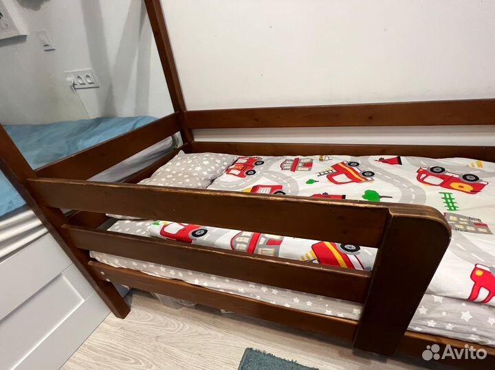 Детская кровать домик