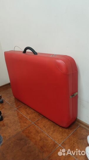 Массажная кушетка