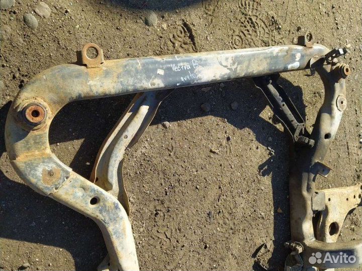 Подрамник передний Opel Vectra B 1999