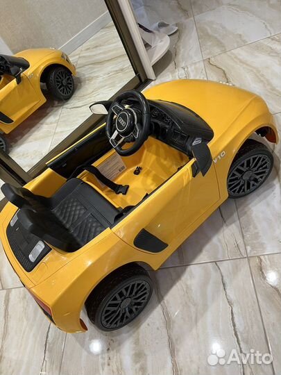 Детский электромобиль