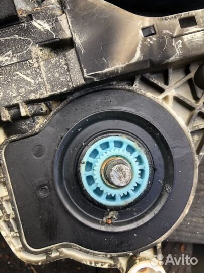 Стеклоподъемник Audi A6