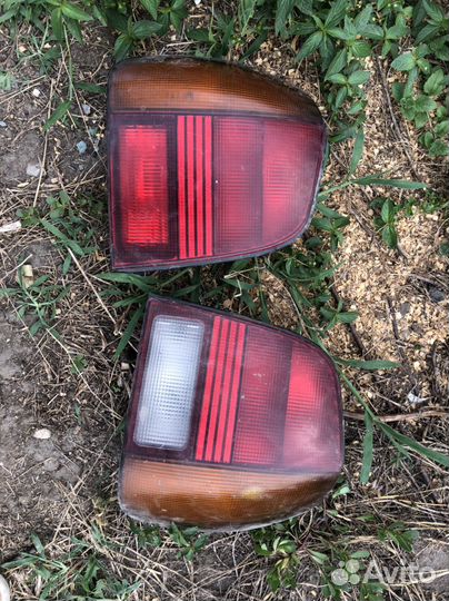 Комплект задних фонарей Volkswagen Polo 3