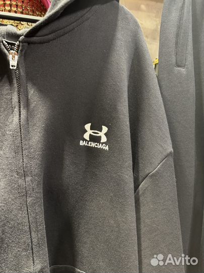 Спортивный костюм Balenciaga & Under Armour