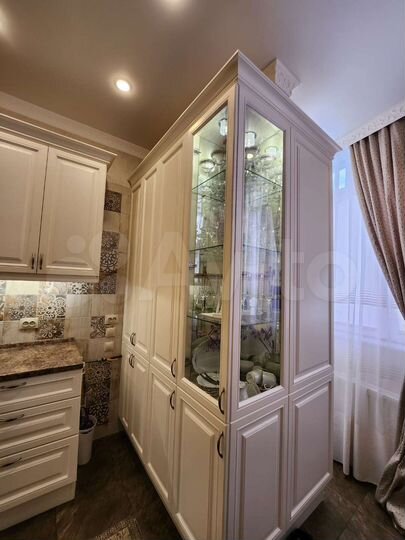 2-к. квартира, 81 м², 16/17 эт.