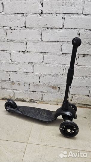 Самокат трёхколёсный Дерзский