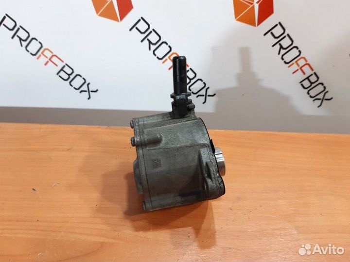 Насос вакуумный Mercedes Vito W639 OM651 2.2 CDI