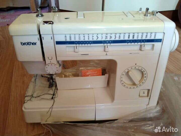Швейная машина Brother