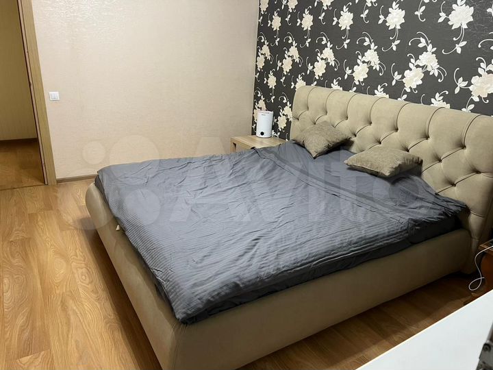 2-к. квартира, 75 м², 8/14 эт.