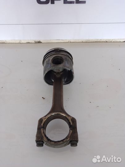 Поршень с шатуном z13dth Opel Astra H