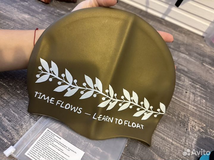 Очки и шапочка для плавания, затычки