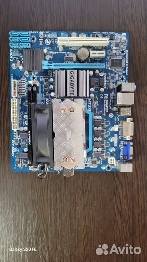 Материнская плата