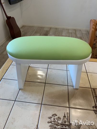 Продаю материалы для маникюра