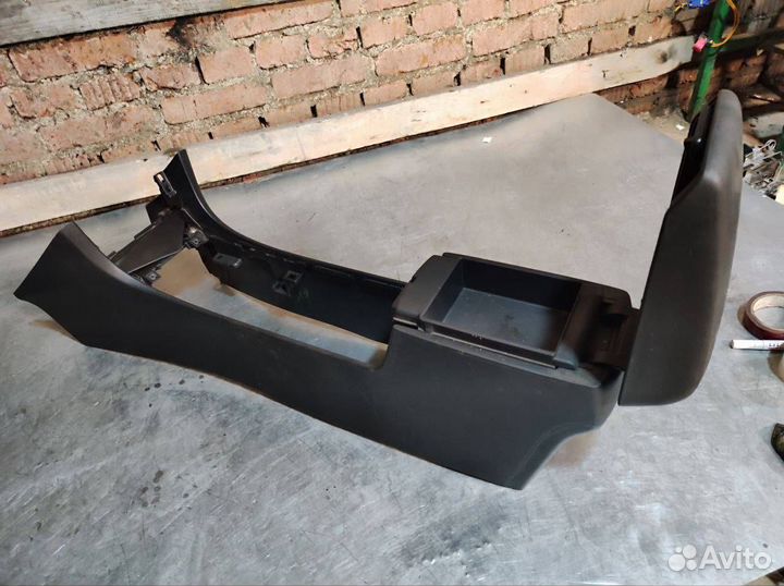 Консоль центральная Mazda 3 BK 2005