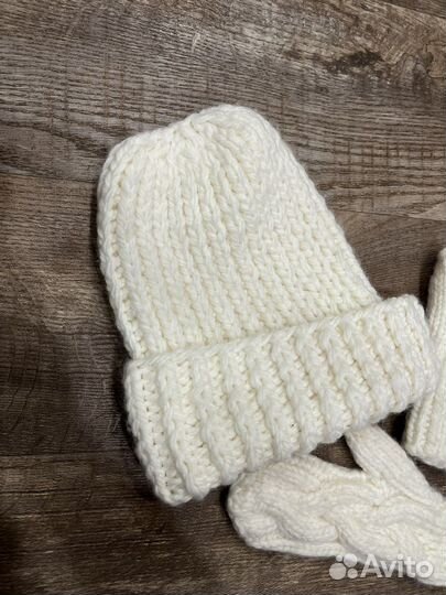 Комплект шапка и варежки