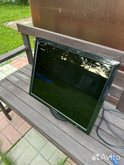 Монитор samsung