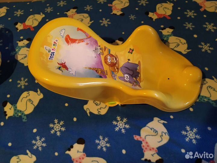Круг для купания и горка