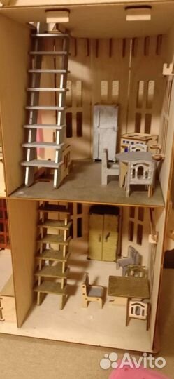 Домик кукольный