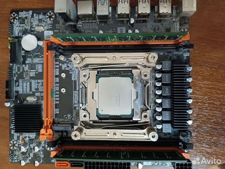 Комплект для сборки компьютера