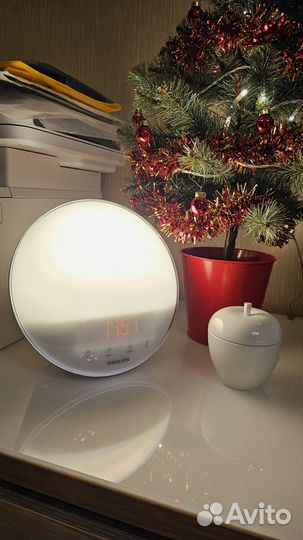 Световой будильник Philips Wake-up Light HF3520/70