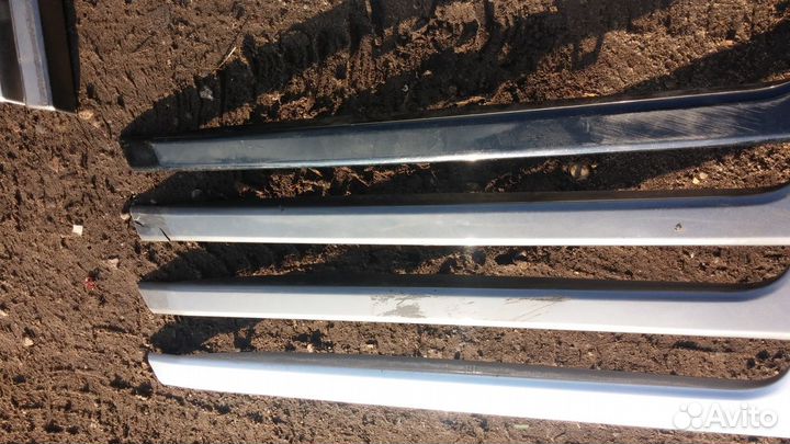 Range Rover L405 молдинг лев на задний бампер