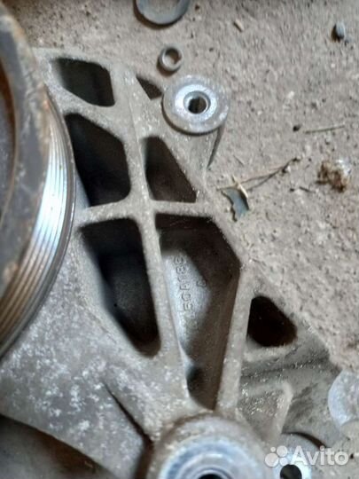 Mitsubishi asx кронштейн гур