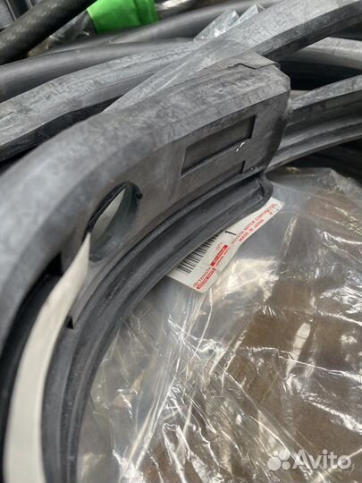 Уплотнители рамки лобового стекла Land Cruiser 40