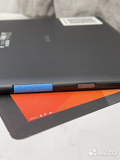 Планшет Lenovo Tab E10