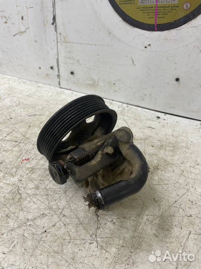 Насос Гур D4CB Kia Sorento 1 BL