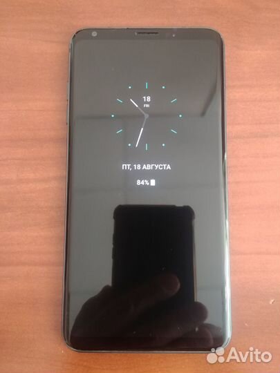 Телефон LG V30+