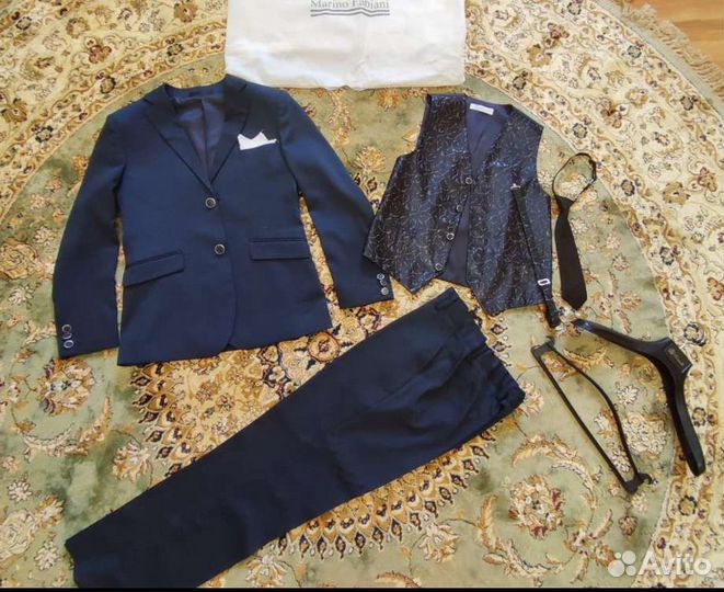 Тройка, Пиджак, брюки и жилет