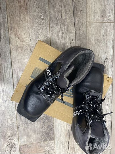 Кожаные лыжные ботинки