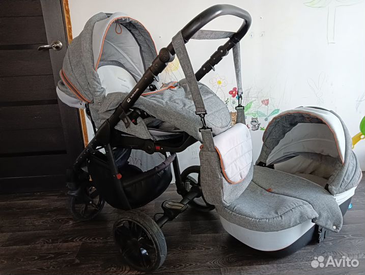 Продам коляску Adamex 2 в 1