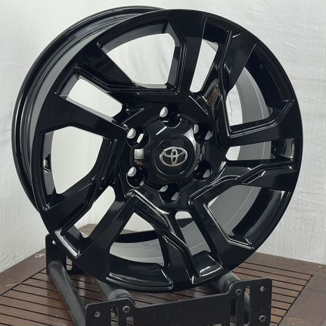 Литые диски Toyota 7.5×R18 6×139.7