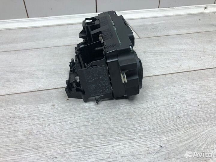 Блок управления климат-контролем Volkswagen Caddy