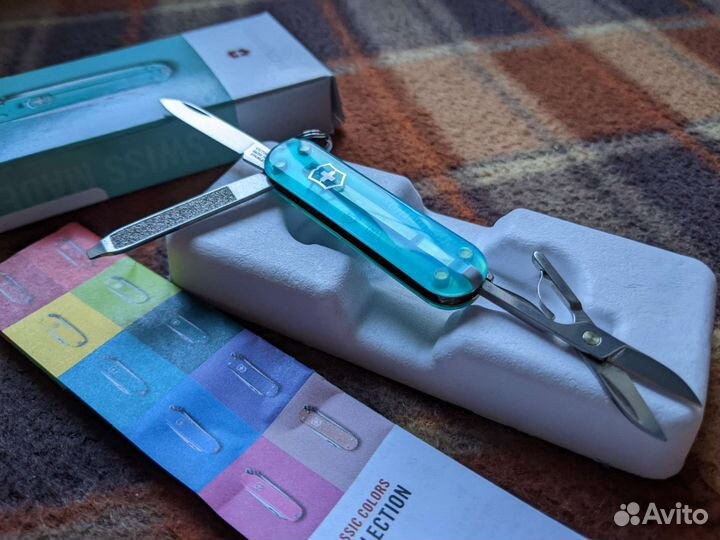 Нож-брелок Victorinox Classic 58mm