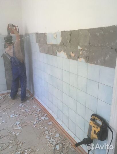 Демонтаж стен в квартире с вывозом