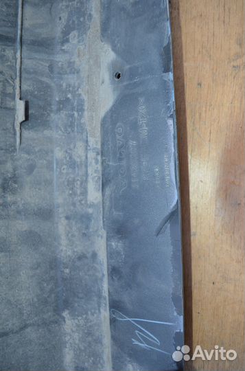 Спойлер заднего бампера Volvo XC60 2017