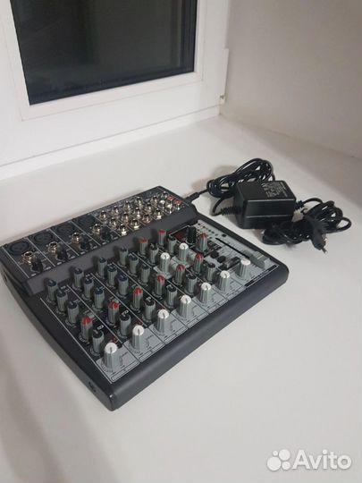 Микшерный пульт behringer 1202fx