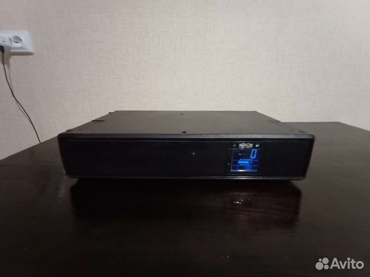 Ибп tripp-lite SMX1500LCD