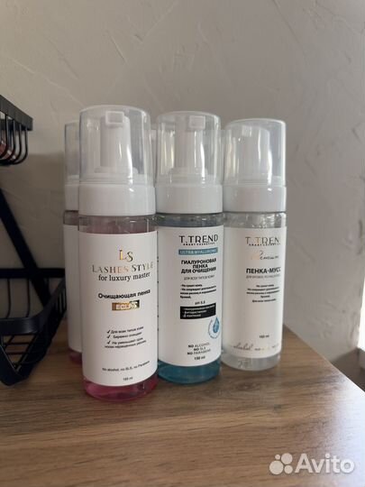 Пенка для умывания наращенных ресниц