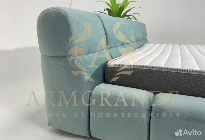 Кровать двуспальная