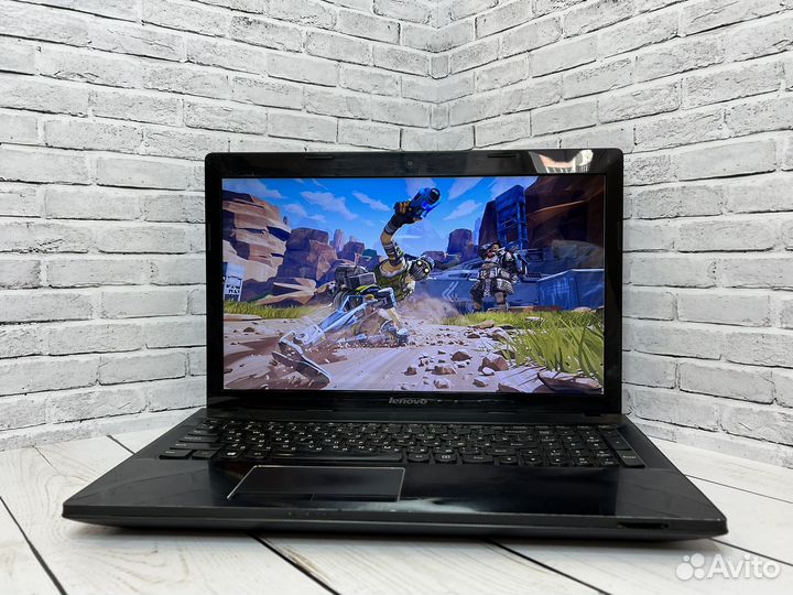 Игровой ноутбук Lenovo i5/8gb/SSD/2гб видео