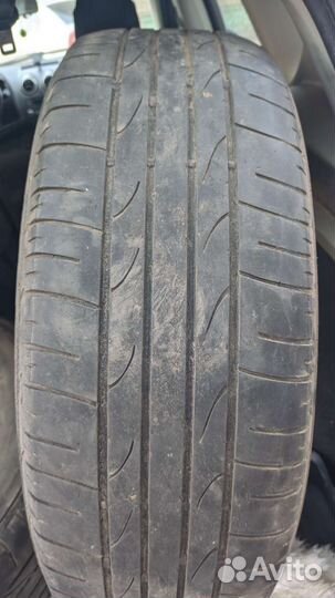 Bridgestone Dueler H/P 215/65 R16 98