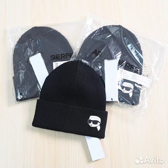 Шапка Karl Lagerfeld