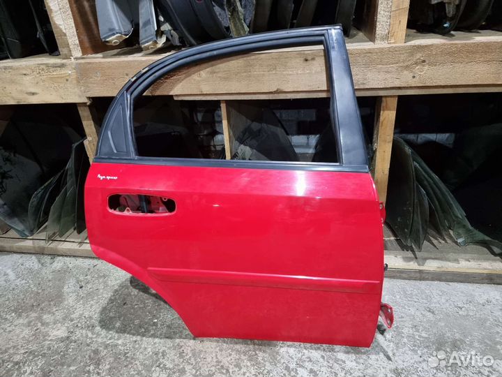 Дверь задняя правая Лачетти