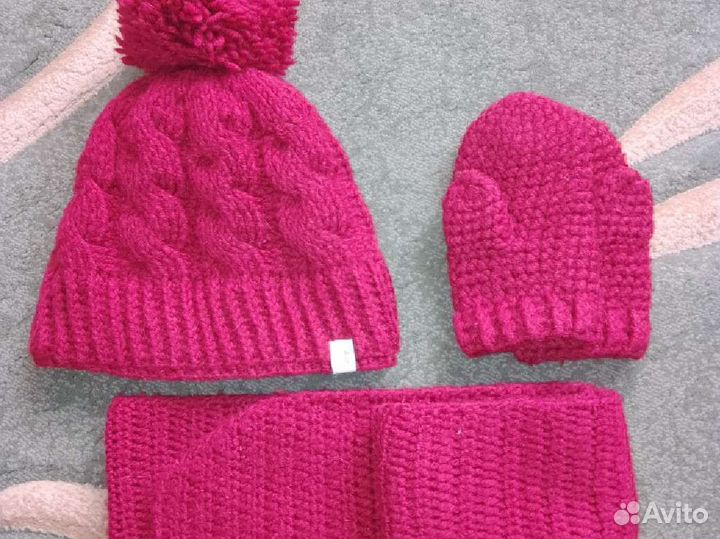 Шапка, шарф, варежки для девочки