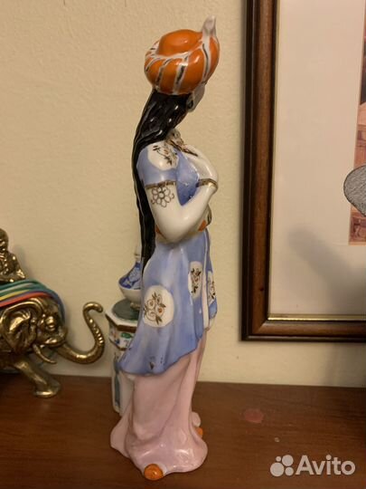 Статуэтка шамаханская царица. Дулево, 1957 г