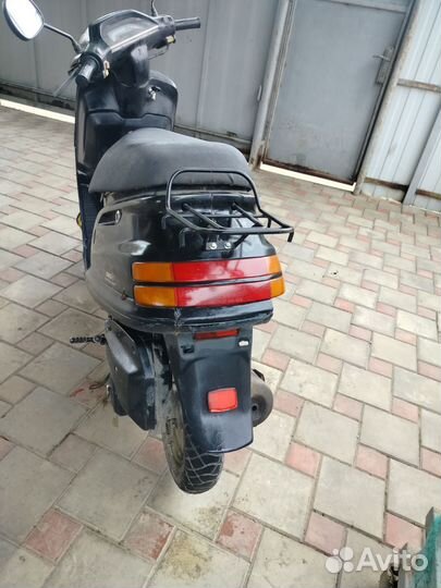 Скутер Honda tact