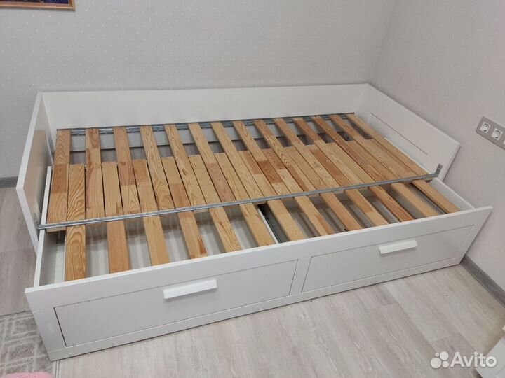 Белая кровать одно/двухспальная икея IKEA Бримнэс