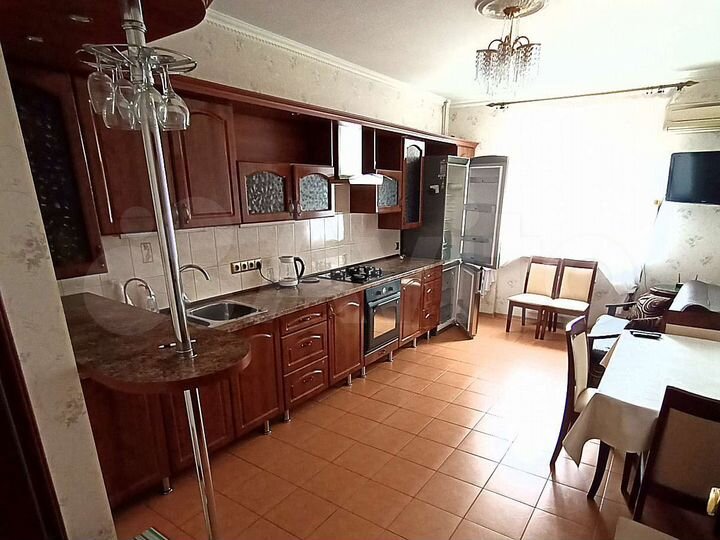 3-к. квартира, 70,6 м², 2/9 эт.